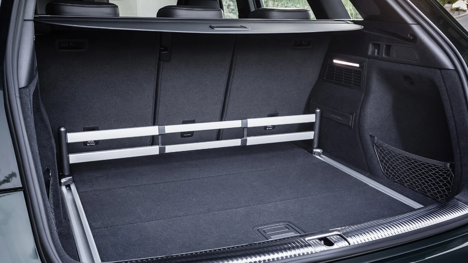 Audi Q5 trunk